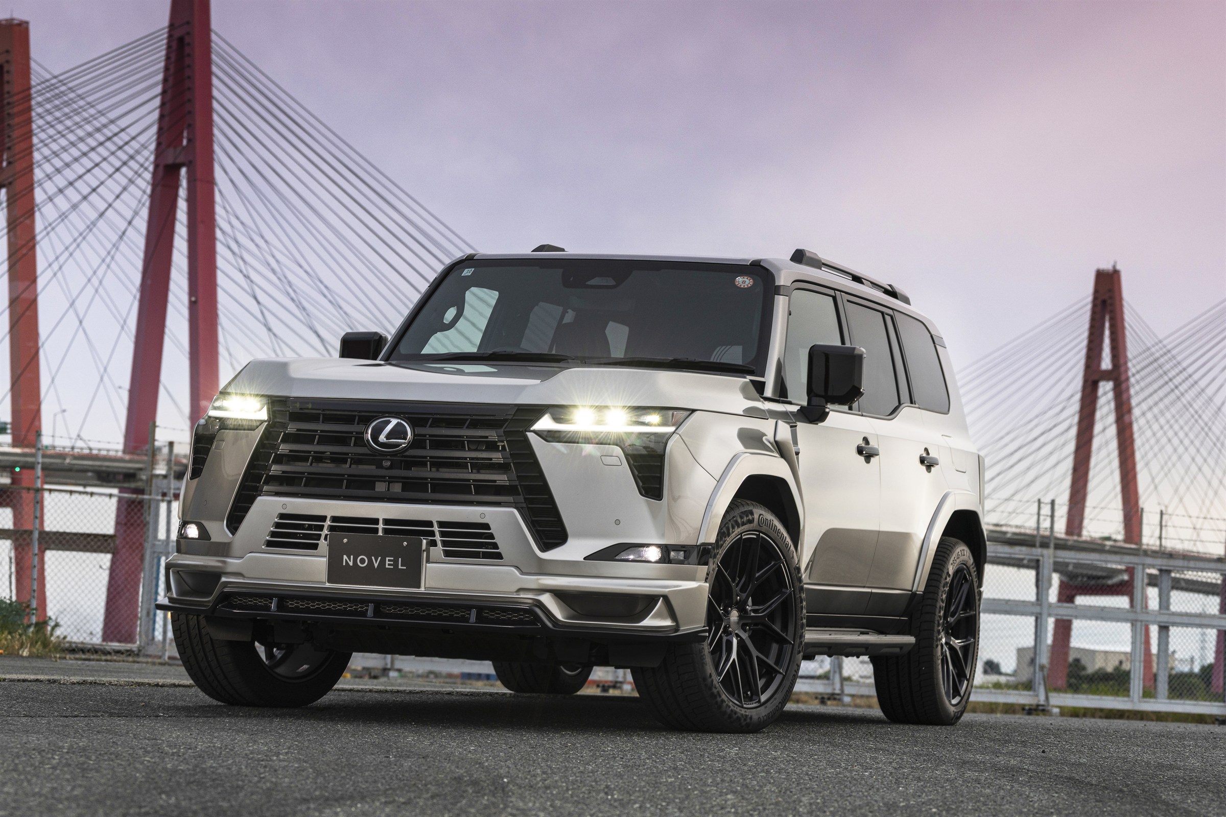 NOVEL GX550ボディキット装着車