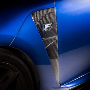NOVEL GS F カーボンダクトパネル